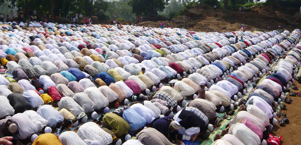 [Image: muslims-praying.jpg]